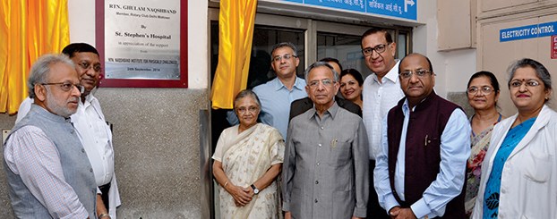 Former Chief Minister of Delhi, Sheila Dikshit, inaugurating the renovated OT at St. Stephen’s Hospital, Delhi.