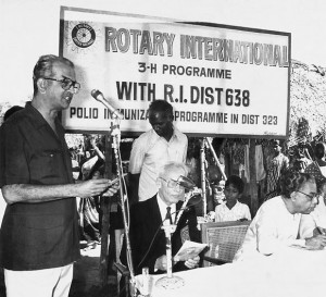 S L Chitale addressing a Rotary meet; the then Tamil Nadu Health Minister Dr H V Hande seen on extreme right.