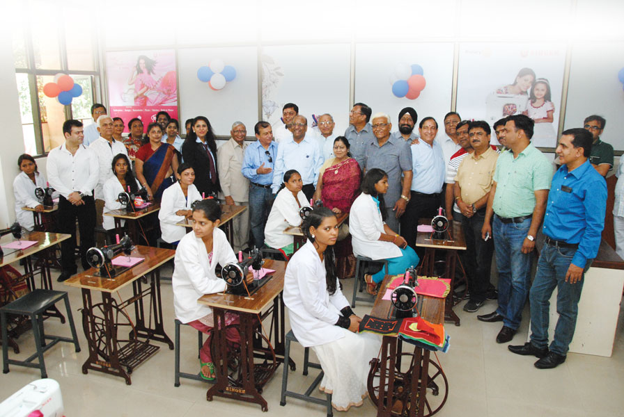 DG Sudhir Mangla along with Rotarians at a vocational training centre.