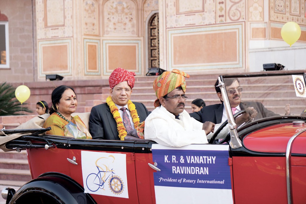 RI President K R Ravindran and spouse Vanathy arrive at the inaugural of the Rotary Institute in a vintage car.