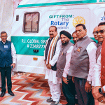 RI Director Raju Subramanian with DG Ritu Grover (L), DGN Sushil Malhotra (R) and PDG Darshan Gandhi (fourth from R) at the inauguration of the mobile eye clinic.