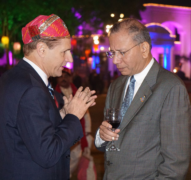 From right: RI President KR Ravindran and RI General Secretary John Hewko.