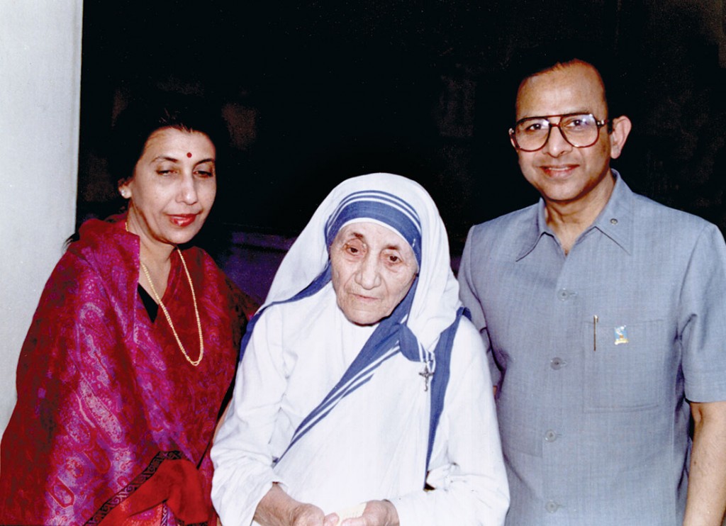 PRIP Rajendra K Saboo and Usha Saboo with Mother Teresa.