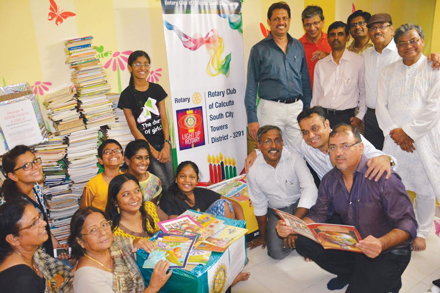 RC Calcutta South City Towers RI District 3291 <br/> Under the ‘A Million Books - A Millon Smiles’ initiative, 1,800 books were collected, that would promote reading habit in youngsters.