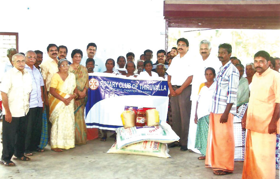 RC Tiruvalla RI District 3211 <br/> Food kits distributed to flood victims at relief camps in Tiruvalla.
