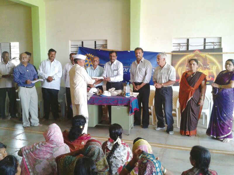 RC Pune NIBM RI District 3131 Donation of Rs 10,000 for construction of toilets and gobar gas plants at Panawadi village.