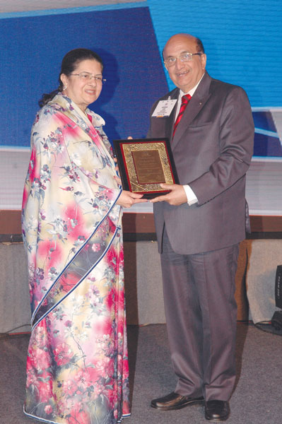 PRID Ashok Mahajan with Rajashree Birla.