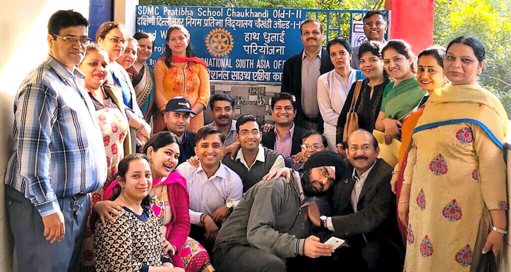 RISAO team with its Regional Head Rajeev Ranjan (centre) at a project site.