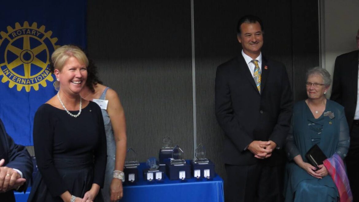 RI Districts raise over $1 million in charity dinner