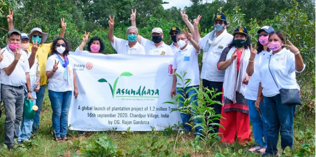 DG Rajan Gandotra (fifth from R) at the launch of the plantation drive in Chandpur village.