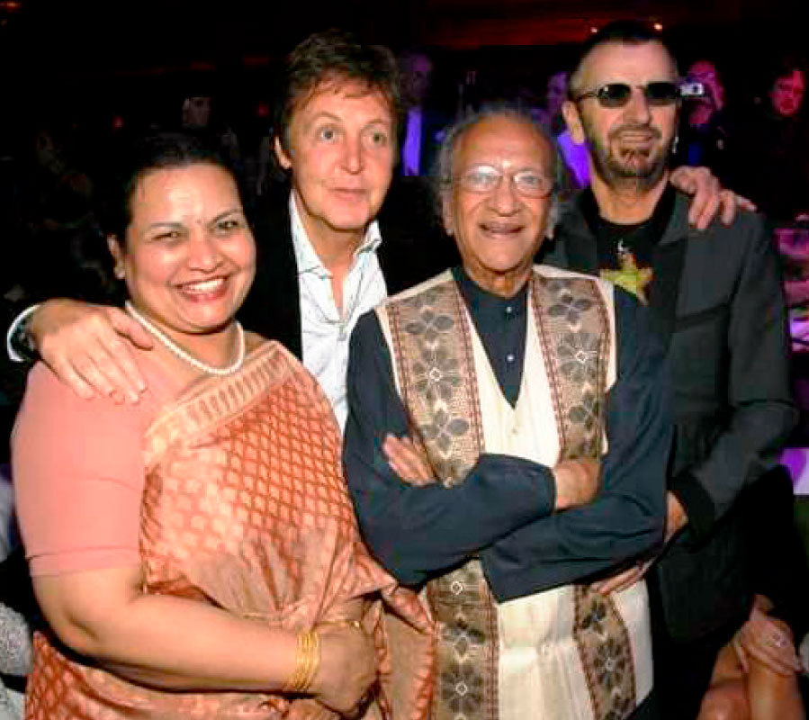 The couple with acclaimed musician Sir Paul McCartney and Beatles drummer Ringo Starr.