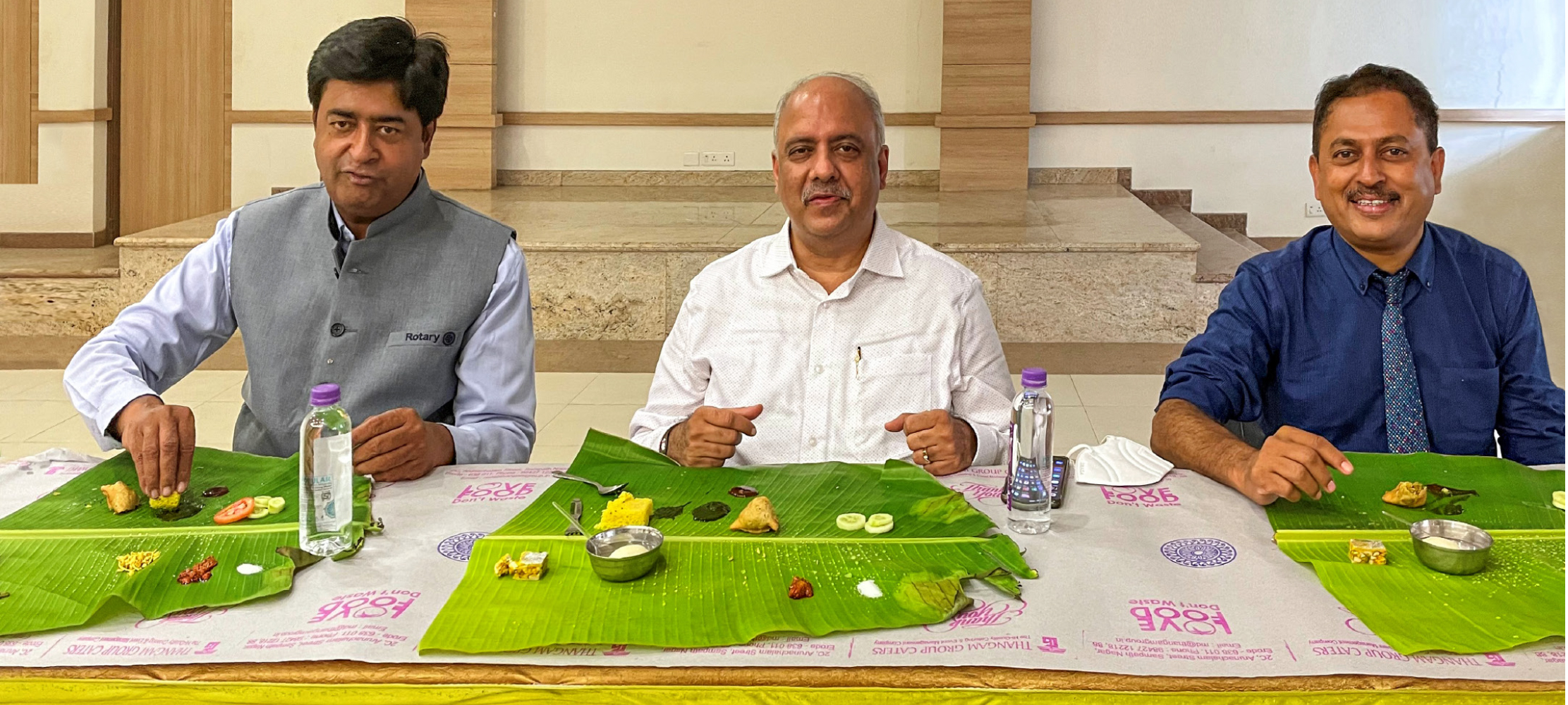 (From L) RID A S Venkatesh, RI President Mehta and RID Mahesh Kotbagi enjoy a traditional meal.