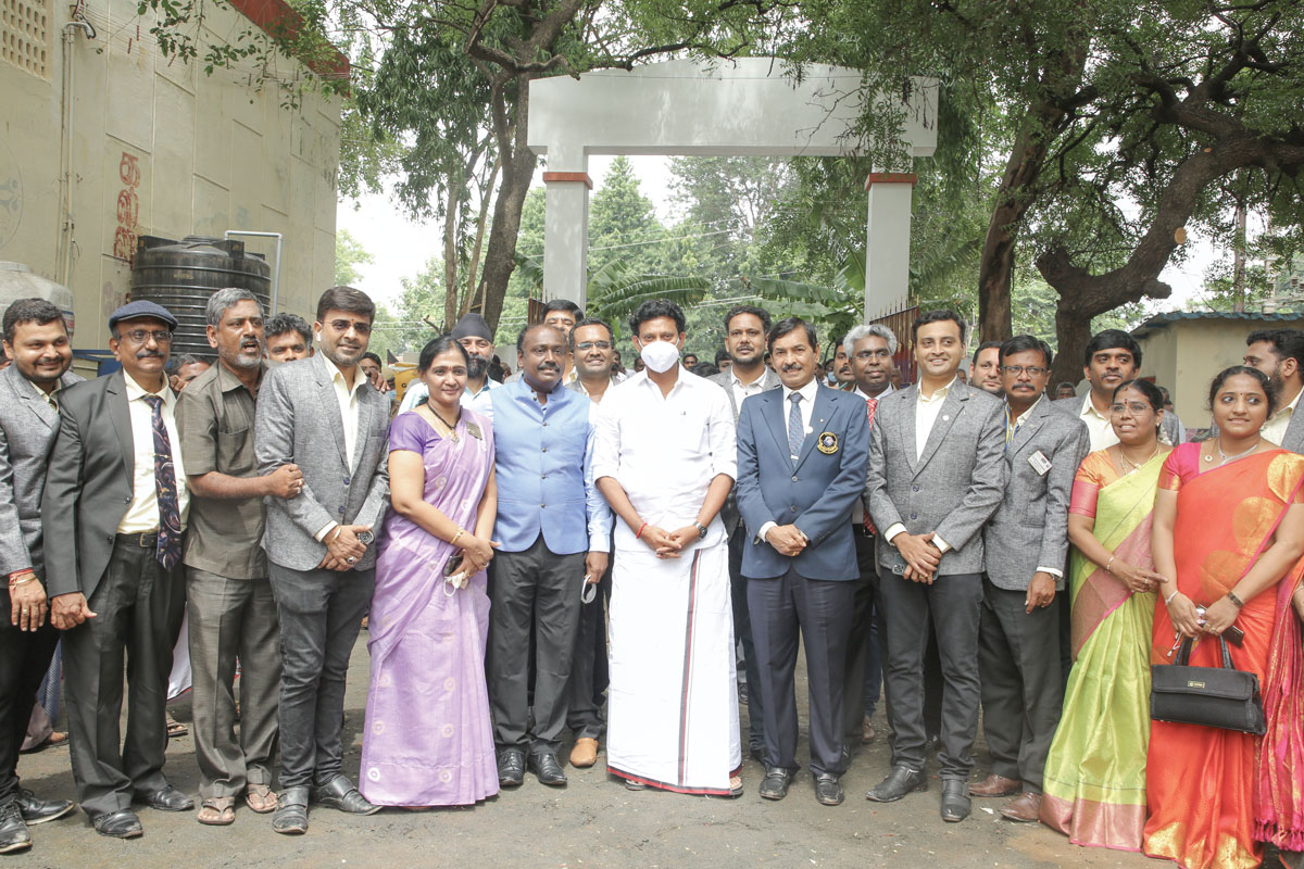 DG R Jeyakkan (5th from R), TN minister for school education Anbil Mahesh Poyyamozhi (to the right of the DG), DGE I Jerald and DGN Anandtha Jothi at the inauguration of a school.