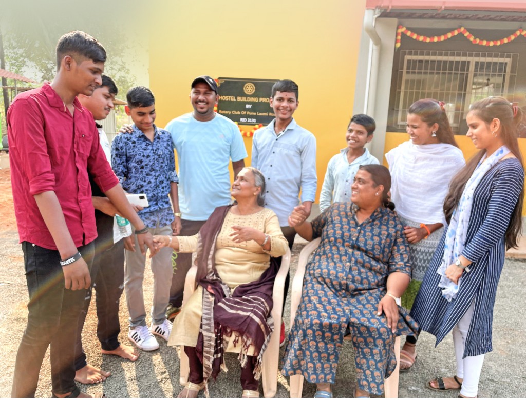 Renu Gavaskar, founder, Eklavya Foundation, Pune, and her daughter Indirani, with Malhari Kamble (fourth from L) and other children at the new facility in Kudal.