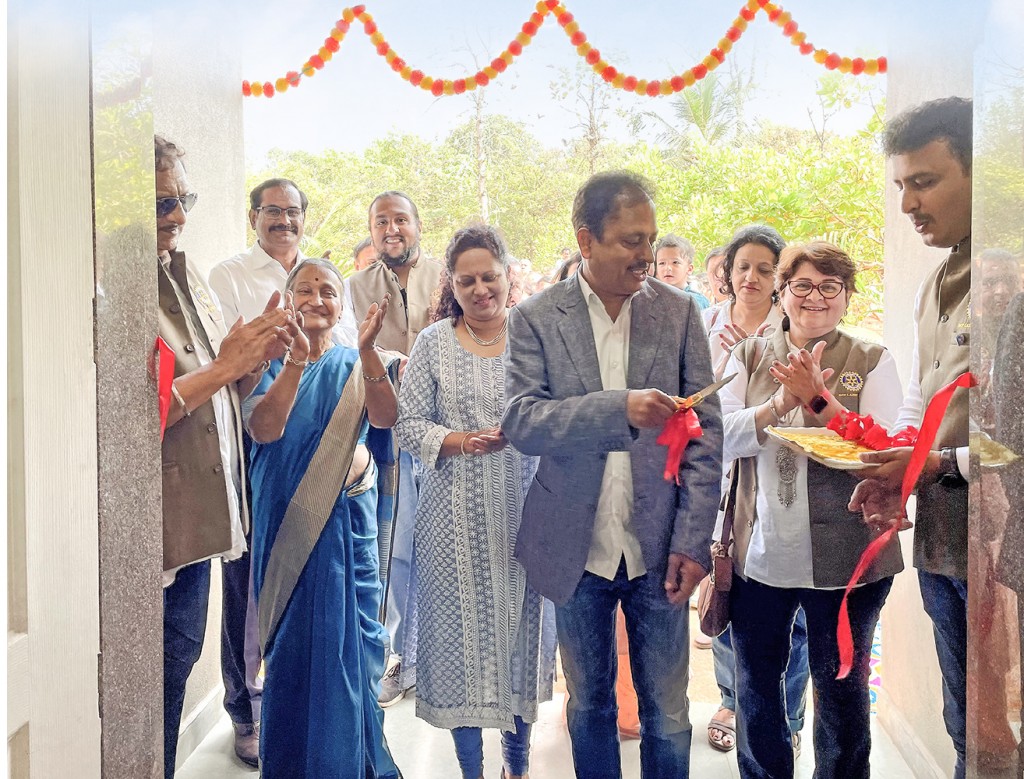 RID Dr Mahesh Kotbagi inaugurating the auditorium at the facility in Kudal. (From L) RC Pune Laxmi Road past president Sadanand Bhagwat, Renutai, Amita Kotbagi, Deepa Bhagwat and club president Ketan Shah are also in the picture.