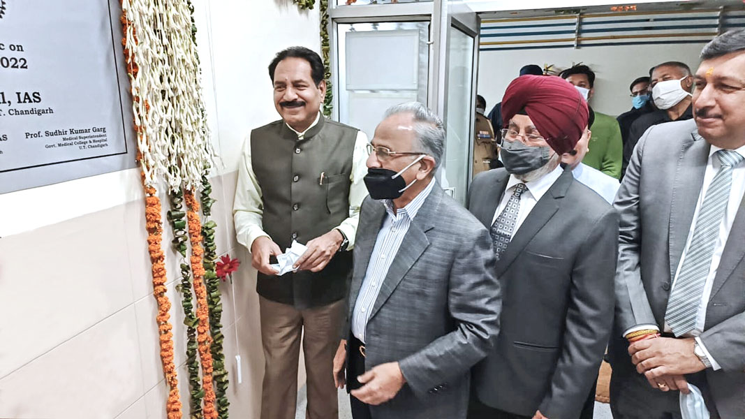 PRIP Rajendra Saboo with Dharam Pal, advisor to the administrator, ­Chandigarh, at the inauguration of the high dependency unit at the government hospital.