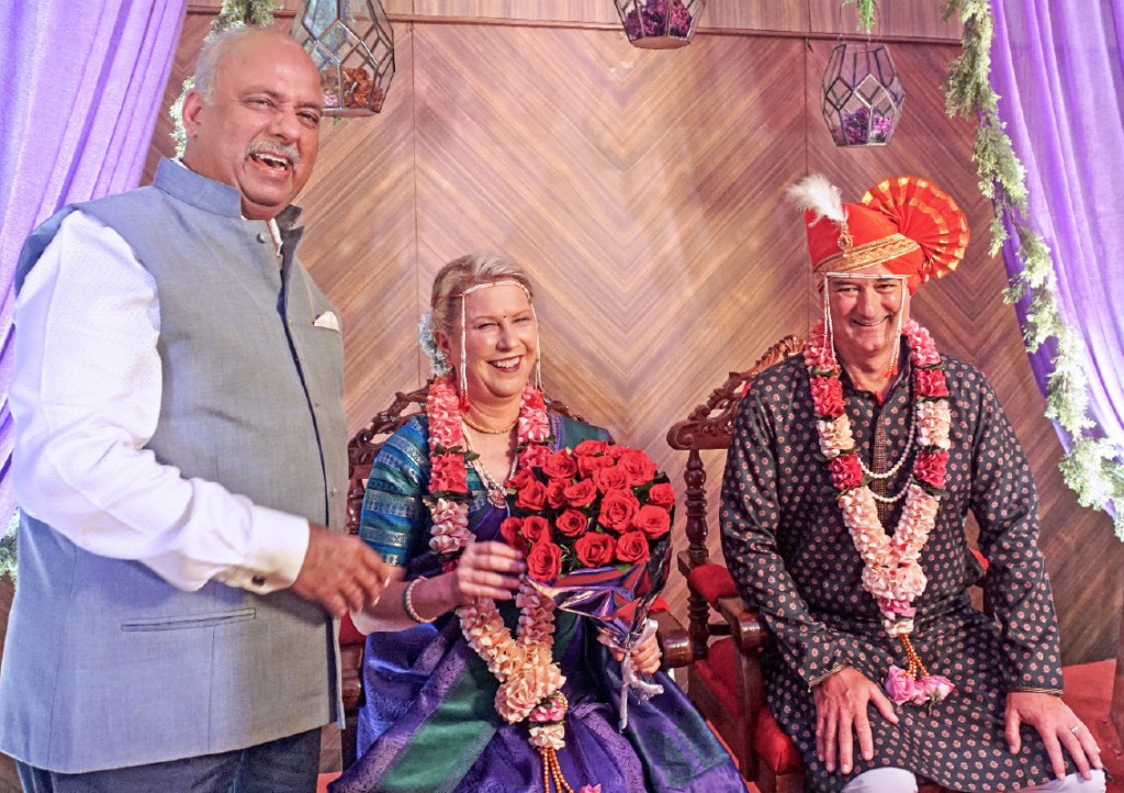 Past RI President Shekhar Mehta greets President Jones and Krayacich in Pune.