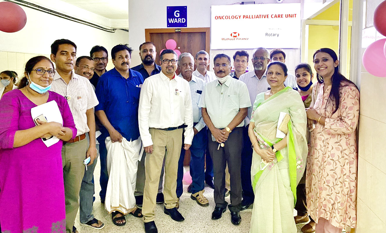 Club’s past president Dr Kuriakose Antony (centre) and other members at the inauguration of the Oncology Palliative Care Centre. Also seen is current president Arun Reddy (2nd from L) with his wife Durga Devi to his right.