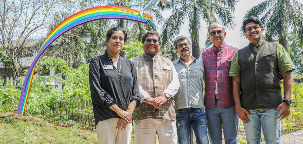 From L: Environment Avenue director Sree Nandy, DG Sandip Agarwalla, sculptor Arzan Khambatta, RC Bombay president Vineet Bhatnagar and park architect Abhishek Kawitkar. 