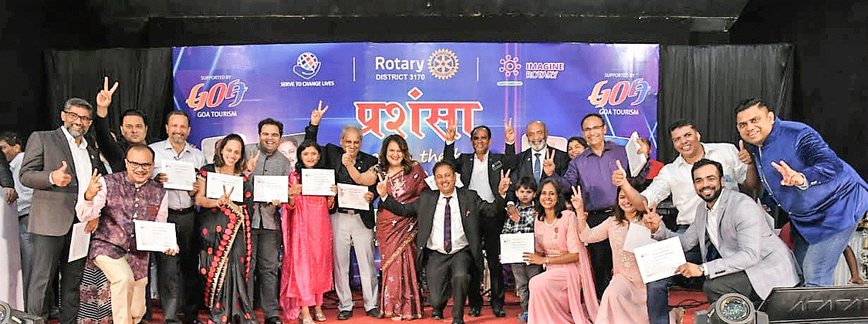 RID Kotbagi with the award winning Rotarians of RID 3170. 