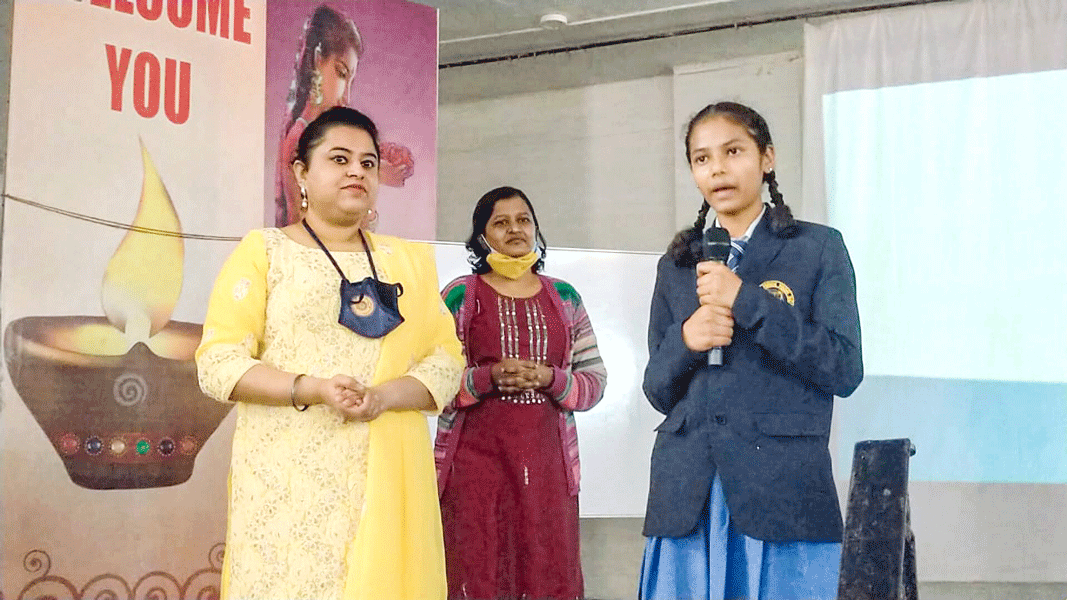 Project director Preeti Saini and Ekta Agarwal training a student at a smart skills session in the St Mary’s School, Bistupur.