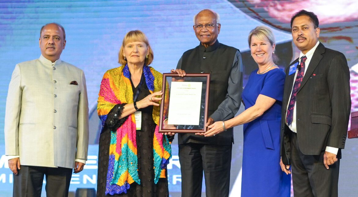 Let us pole vault into a new world: Mashelkar