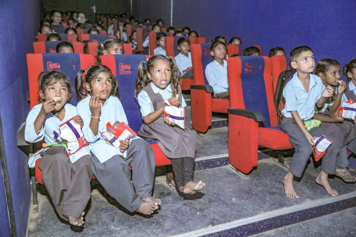 Cinema on Wheels in Udaipur