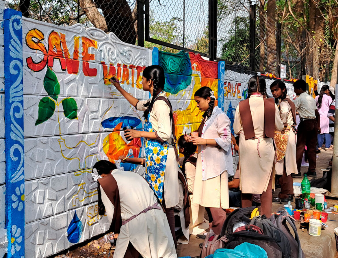 Making city walls colourful